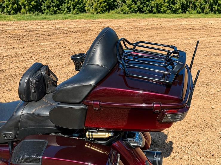 #1075-•-2018-harley-davidson-flhtkse-cvo-limited-image-12