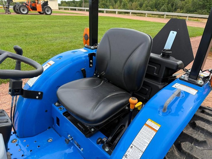 new-holland-workmaster-35-image-32