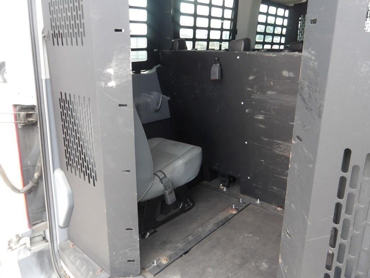 2017-ford-transit-image-16