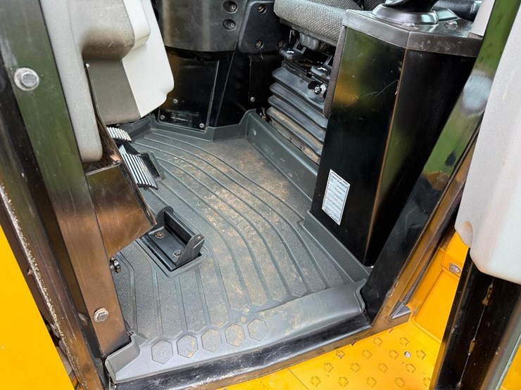 caterpillar-d6t-xl-image-62