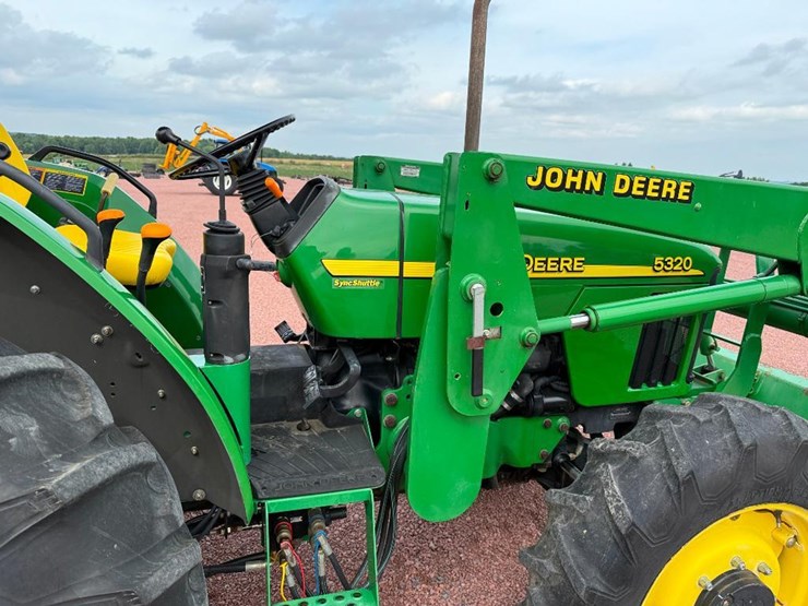 john-deere-5320-image-13