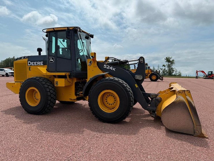 deere-524k-image-3