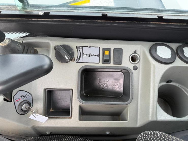 bobcat-e85-image-52
