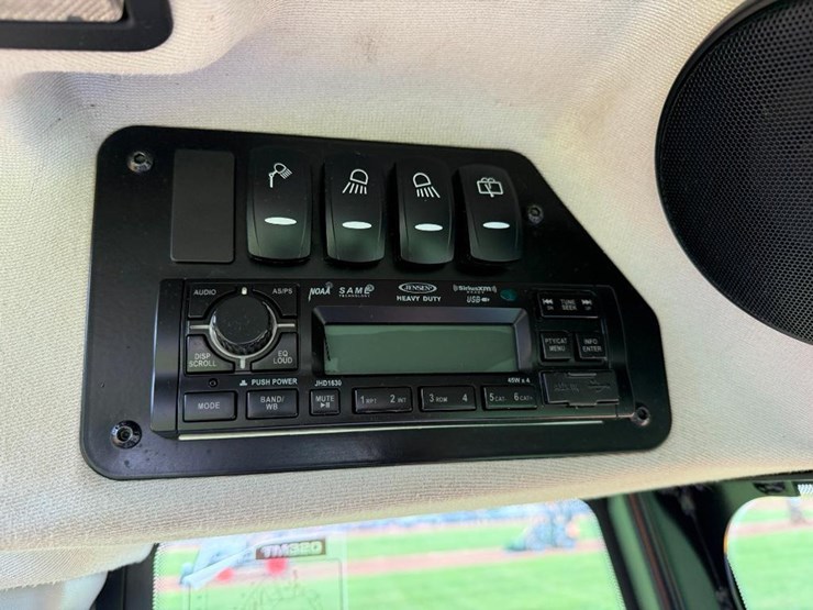 jcb-tm320-image-55