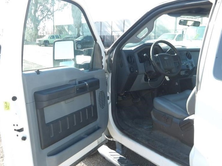 2011-ford-f250-image-22