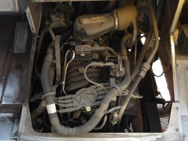 2003-workhorse-p42-image-11