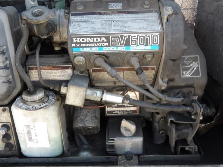 2008-workhorse-w62-image-16