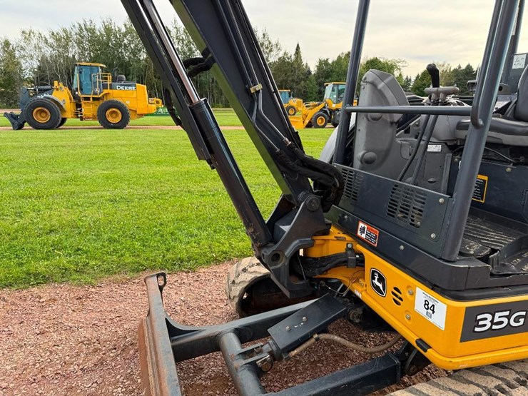 deere-35g-image-30
