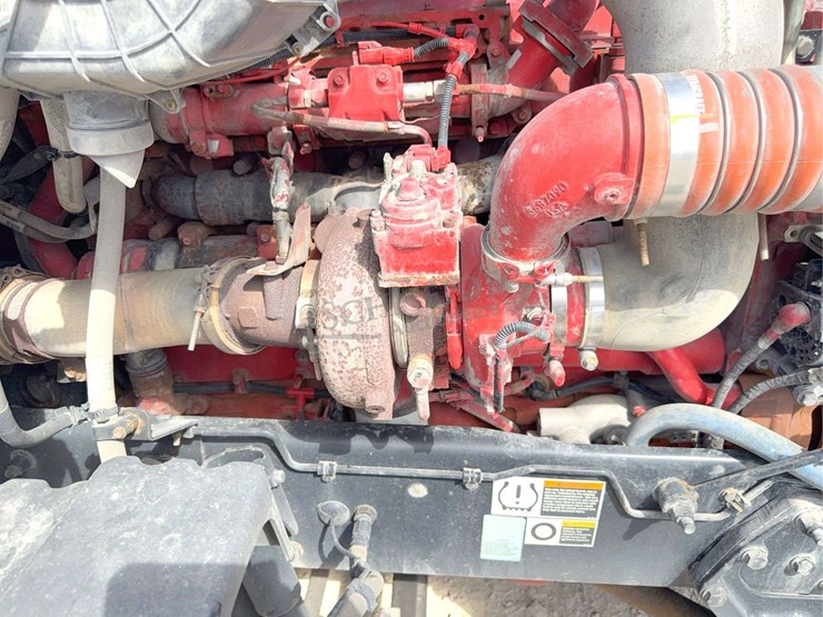 2020-peterbilt-579-image-63