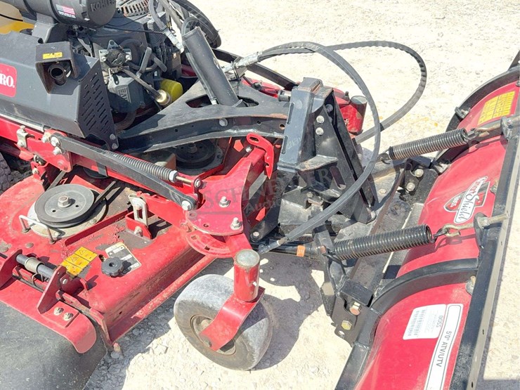 2021-toro-grand-stand-commercial-zero-turn-mower-w/-snow-plow-image-22