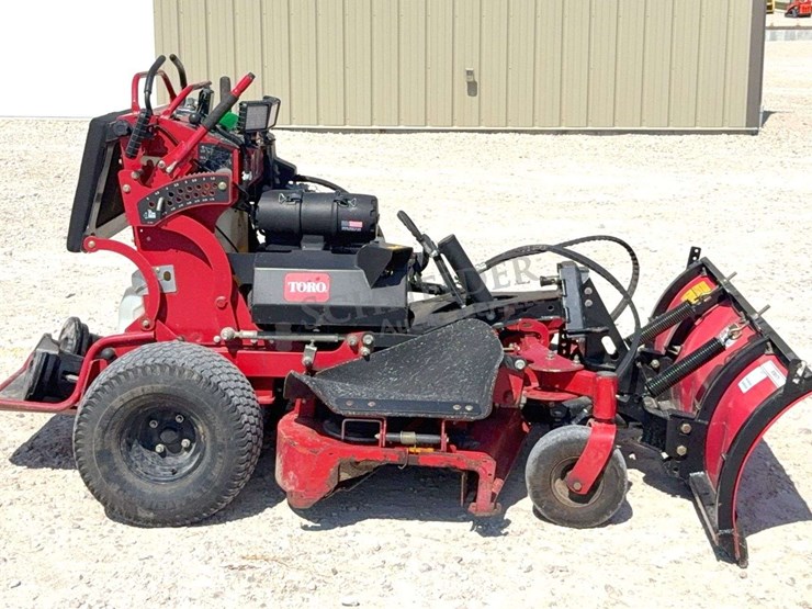 2021-toro-grand-stand-commercial-zero-turn-mower-w/-snow-plow-image-3