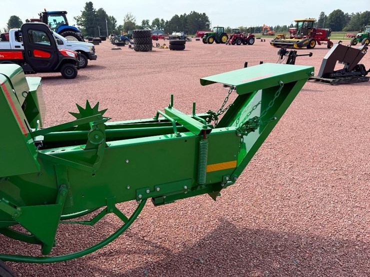 2022-john-deere-328-image-16