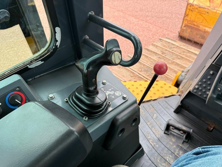 deere-700k-lgp-image-51