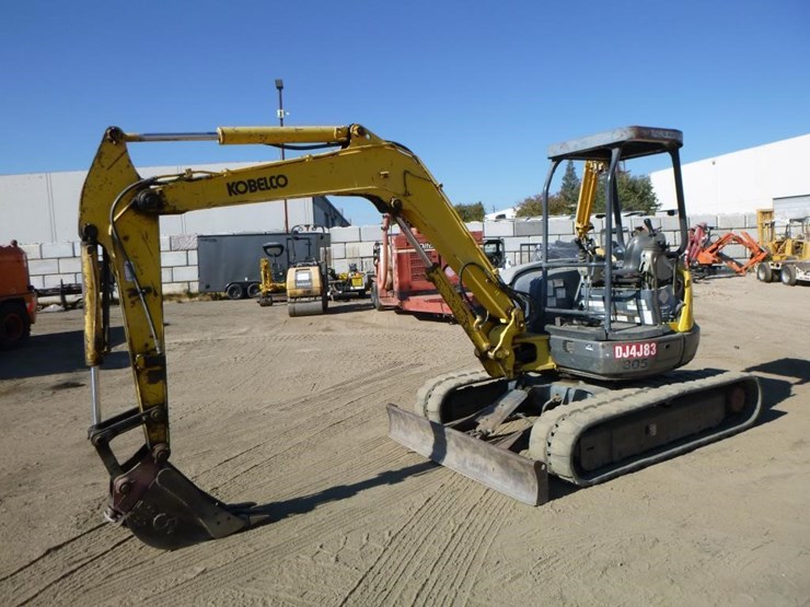 2003-kobelco-sk45sr-image-1
