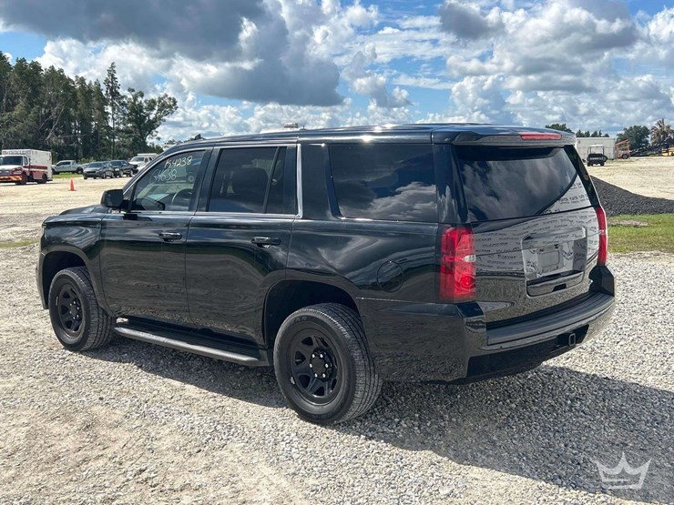 2018-chevrolet-tahoe-image-4