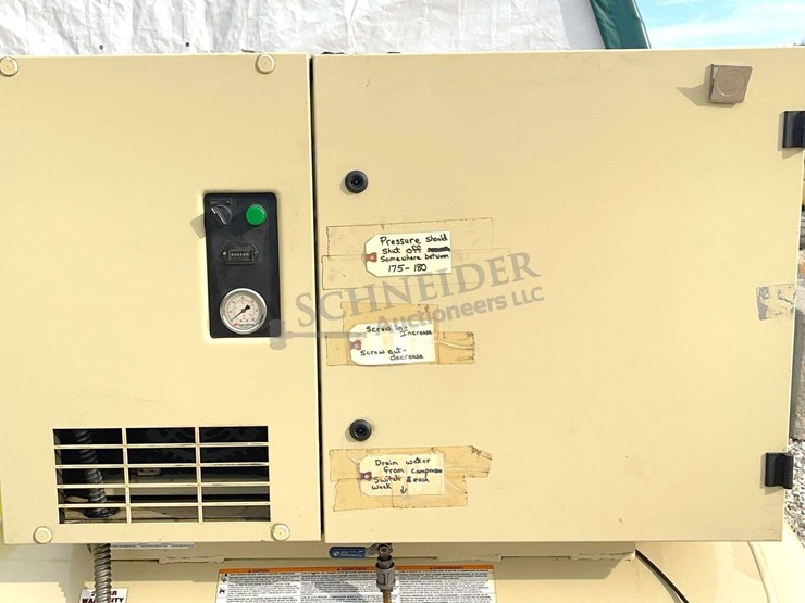 ingersoll-rand-120-gallon-air-compressor-image-8