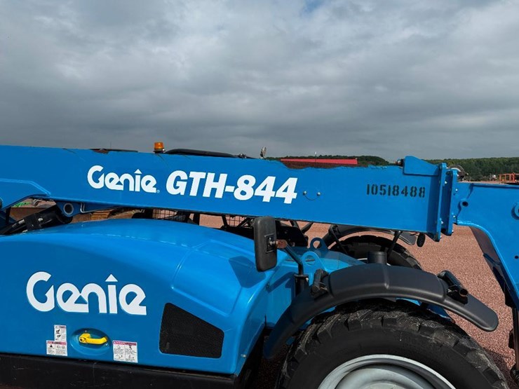 2016-genie-gth844-image-24