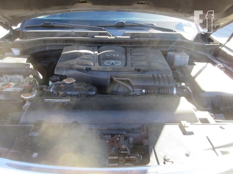 2015-infiniti-qx80-image-5