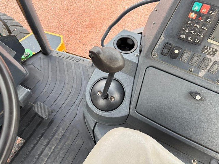 2019-deere-310sl-hl-image-59