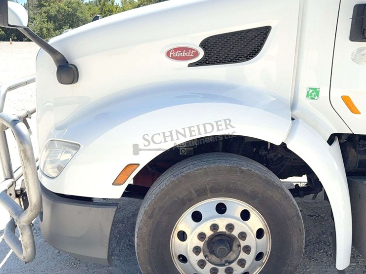 2020-peterbilt-579-image-50