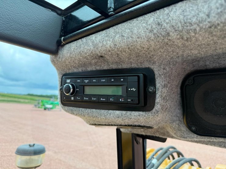 2021-caterpillar-th255c-image-47