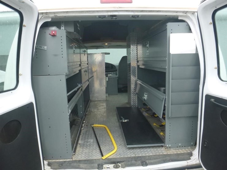 2003-ford-econoline-350-image-8
