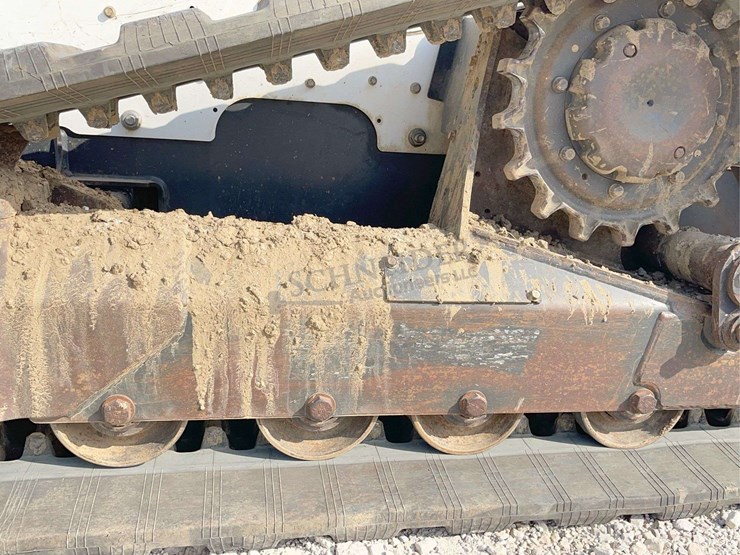 2019-bobcat-t870-image-39