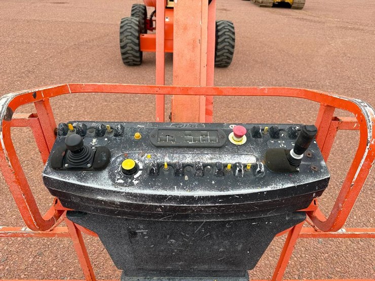 jlg-660sj-image-36