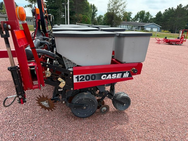 case-ih-1200-image-7
