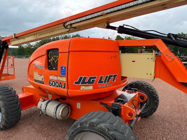 jlg-600aj-image-20