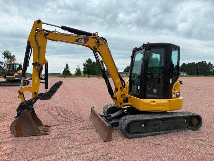 caterpillar-305e2-cr-image-1