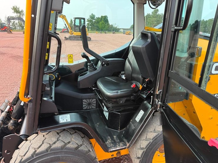 jcb-215-image-25