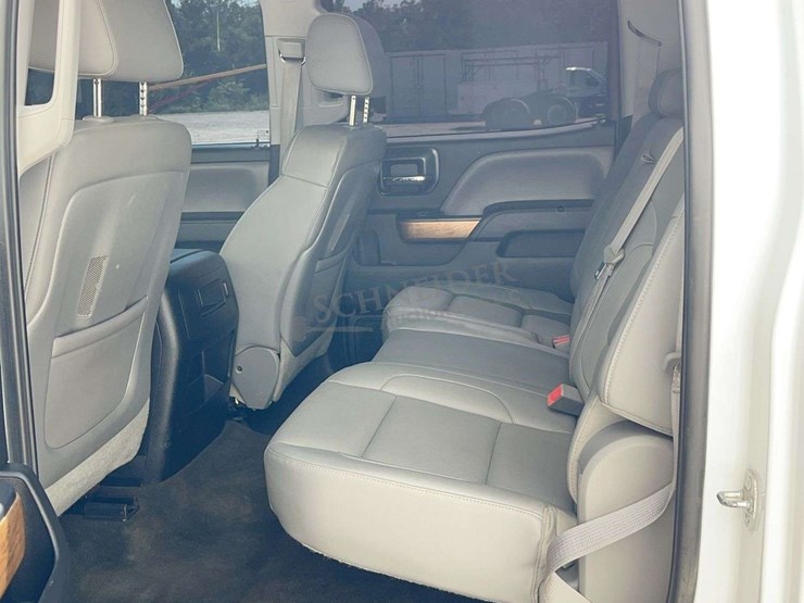 2015-chevrolet-2500hd-image-41