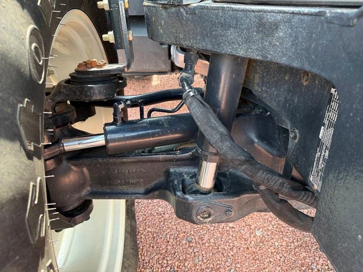 new-holland-t8.320-image-49
