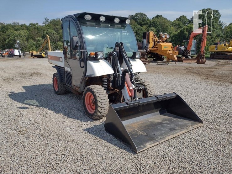 2021-bobcat-toolcat-5600-image-40