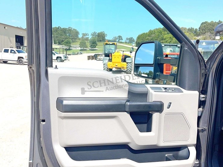 2021-ford-f350-image-63