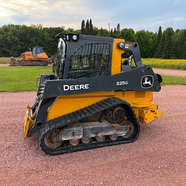 DEERE 325G