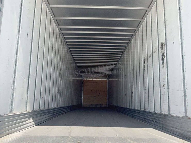 2014-utility-4000dx-image-31