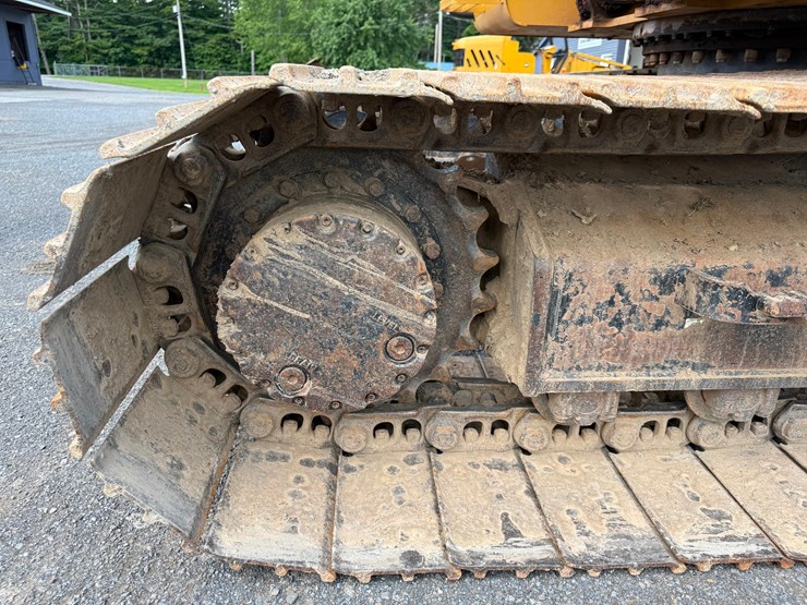 2016-caterpillar-313flgc-image-18