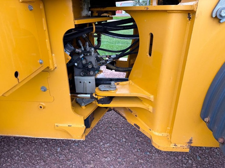 deere-544k-image-33