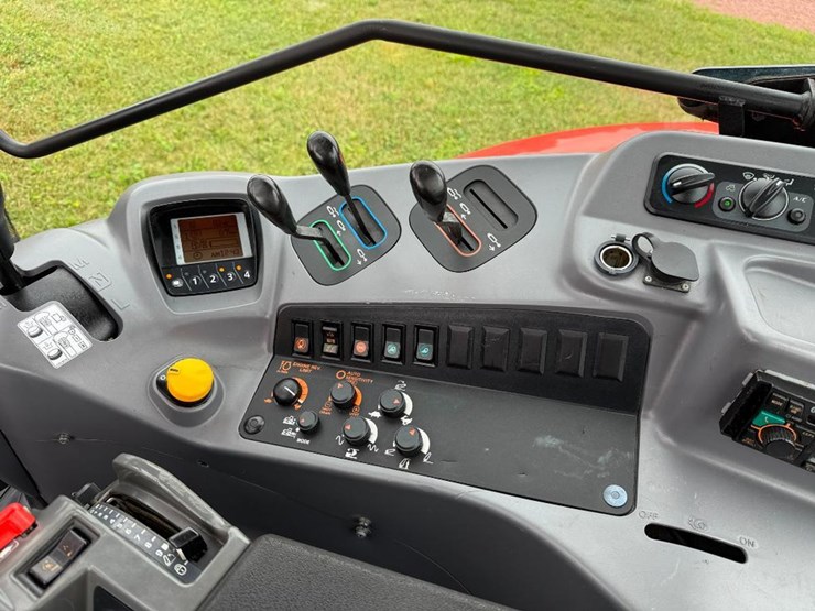 kubota-m6-111-image-65