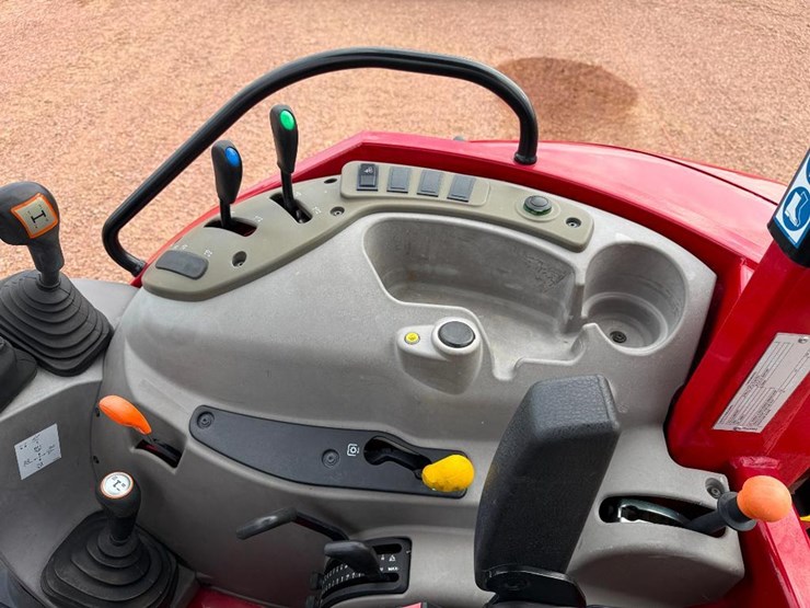case-ih-farmall-75c-image-39