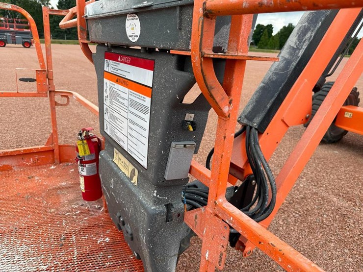 jlg-600aj-image-39