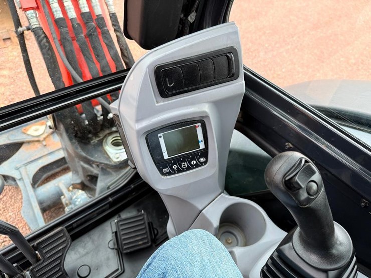 kubota-u55-4-image-55