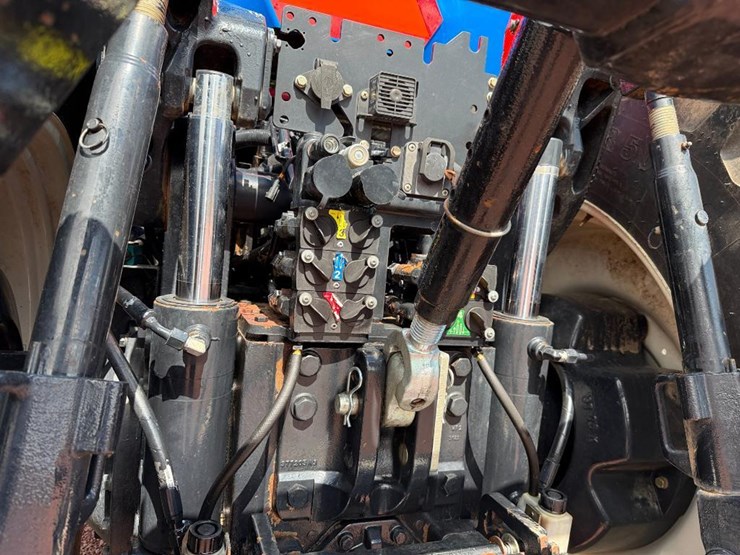 new-holland-t8.320-image-38
