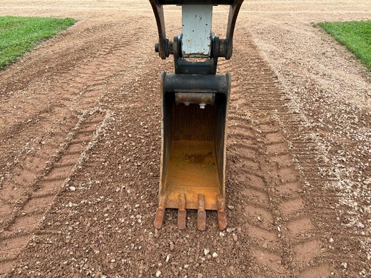 takeuchi-tb290-image-38