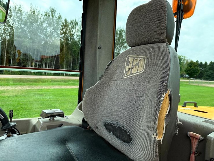 jcb-426b-image-42