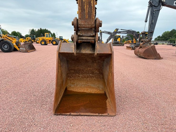 kobelco-sk330-lc-image-36