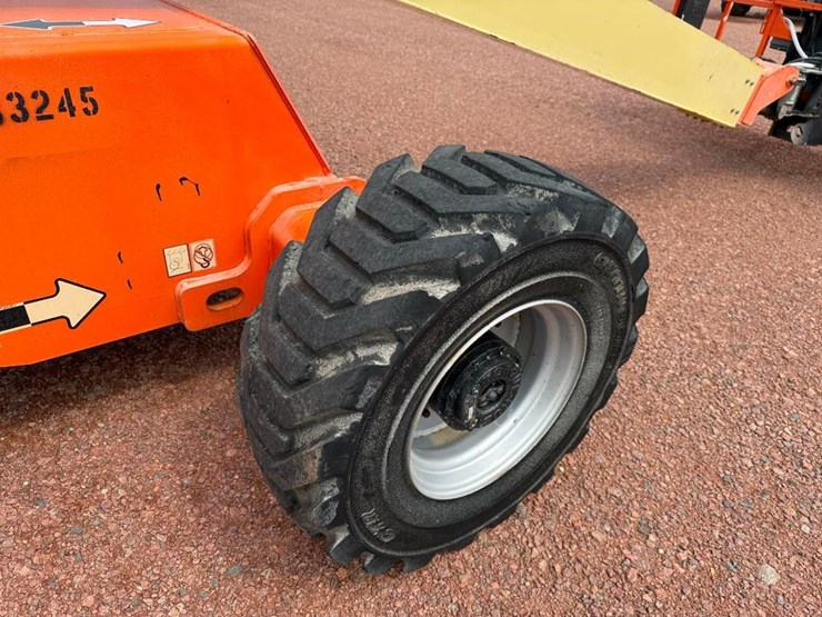 jlg-400s-image-17