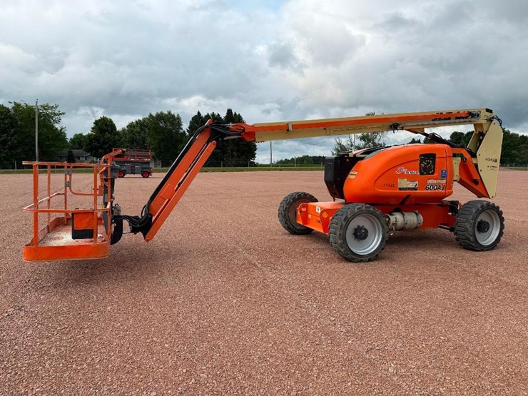 jlg-600aj-image-1